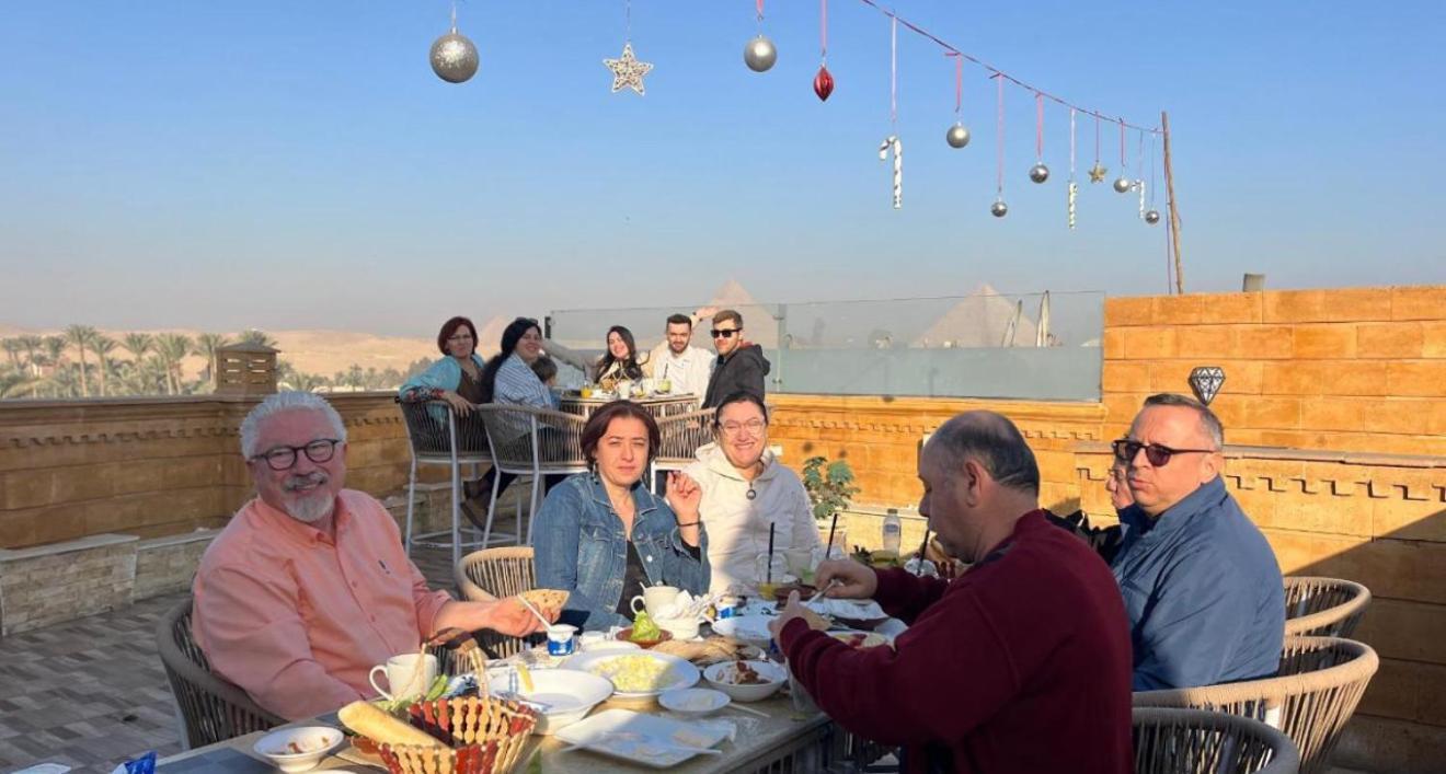 Taj Pyramids View Inn Kafret el-Gabal 外观 照片